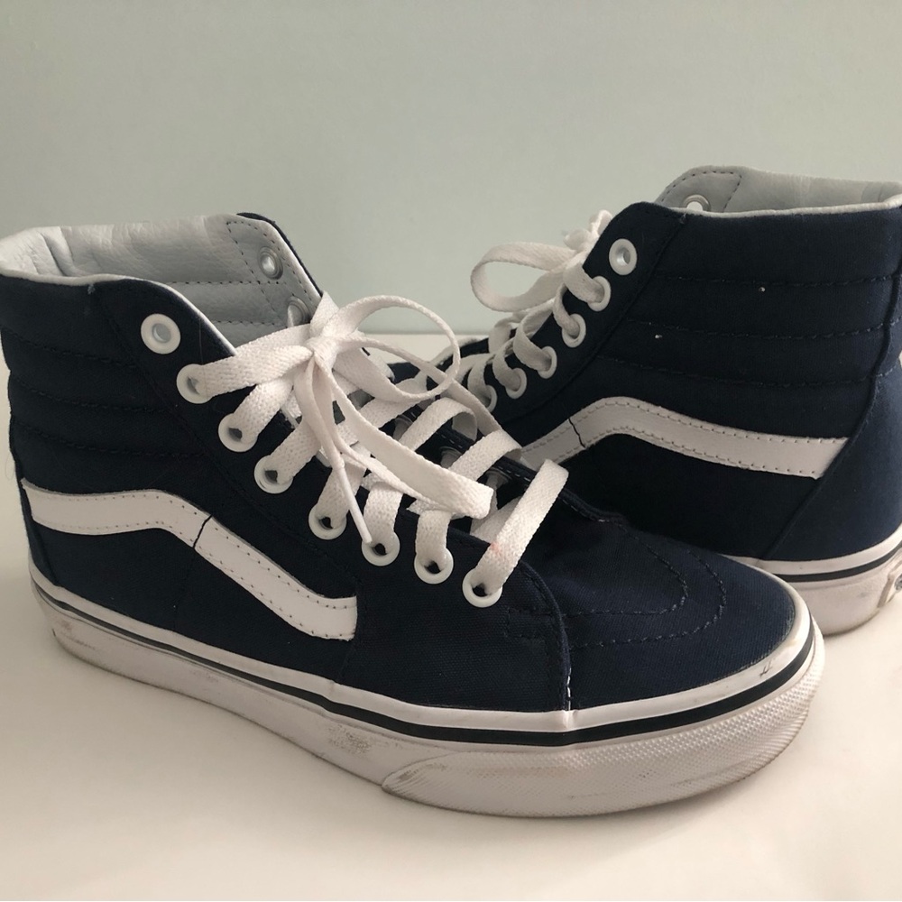 Boys 4 ( or ladies 6) vans navy blue high top sneakers LIKE NEW